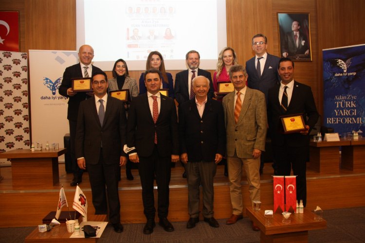 “Hukuk ve ekonomi birbirinin ayrılmaz parçalarıdır” -