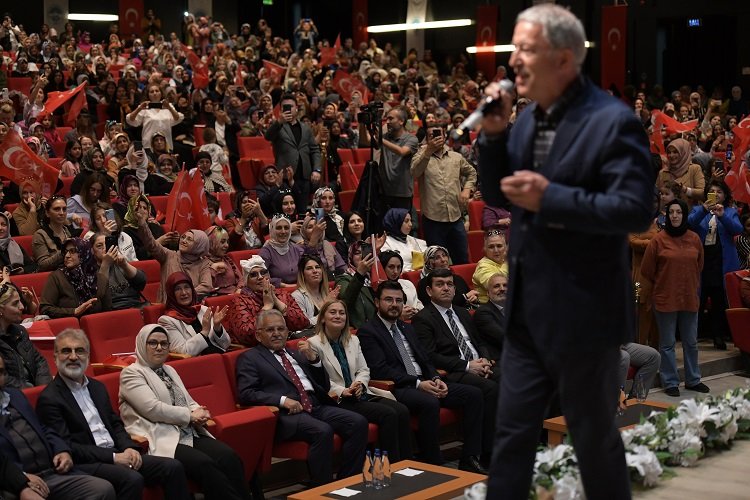 Hulusi Akar Kayserili annelerle buluştu -