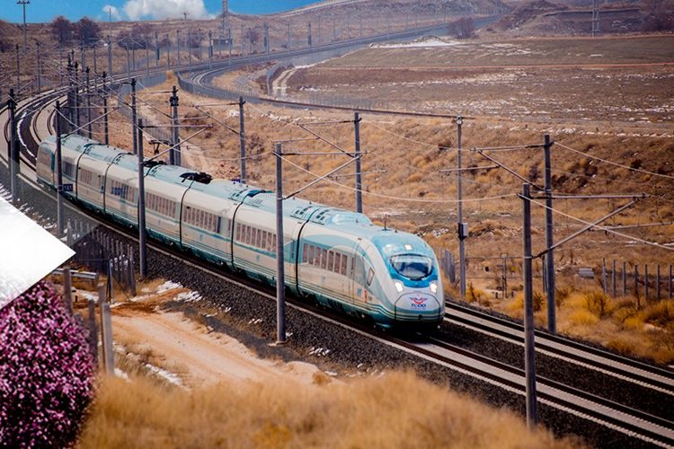 Hızlı tren biletlerine zam geldi! -