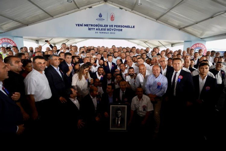 İBB'den metrobüs ve kadro müjdesi -