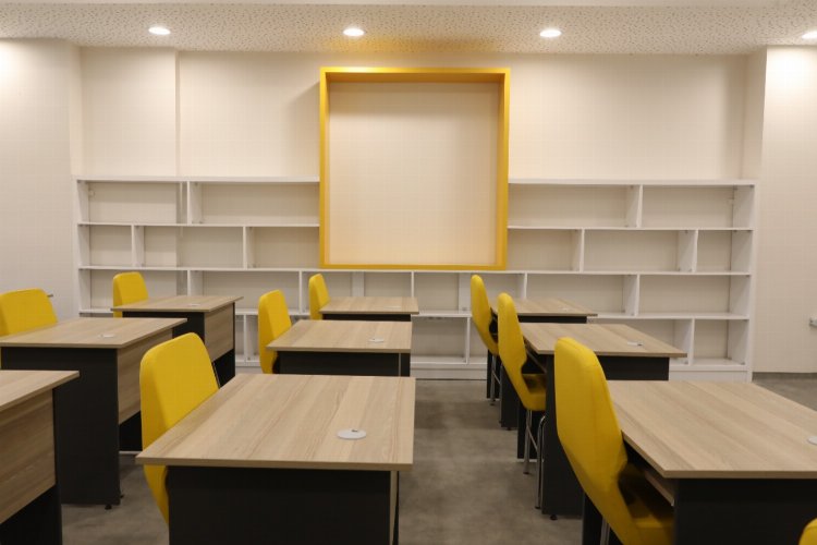 İBB öğrenciler için ders atölyeleri açtı -
