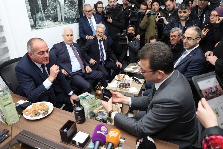 İlk zeytin alışverişi Ekrem İmamoğlu’ndan -