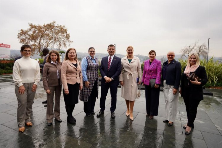 İmamoğlu Başkonsoloslarla buluştu -