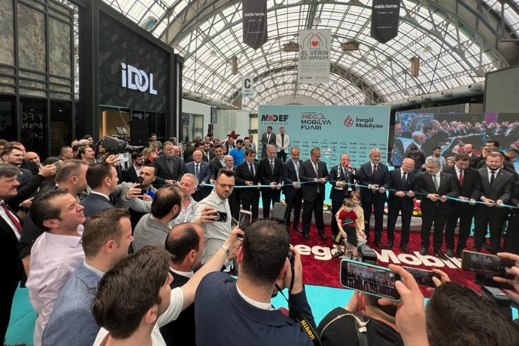 İnegöl Mobilya Fuarı yoğun ilgi gördü -