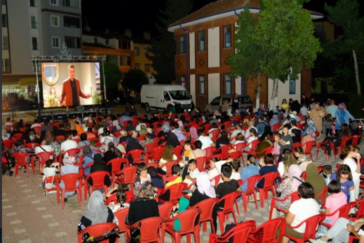 İnönülüler sinema gecesine akın etti -
