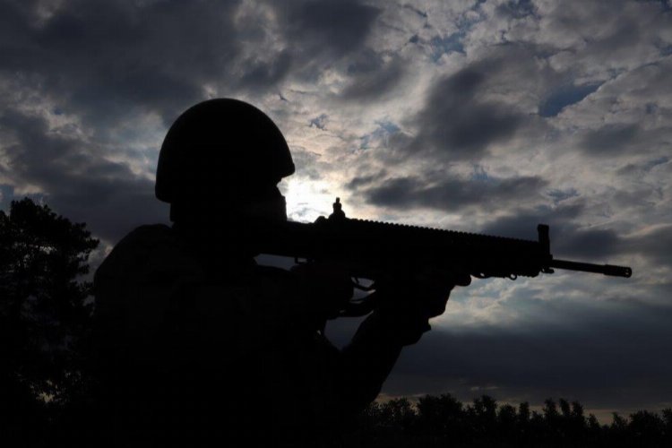 Interpol arıyordu, Mehmetçik sınırda yakaladı! -