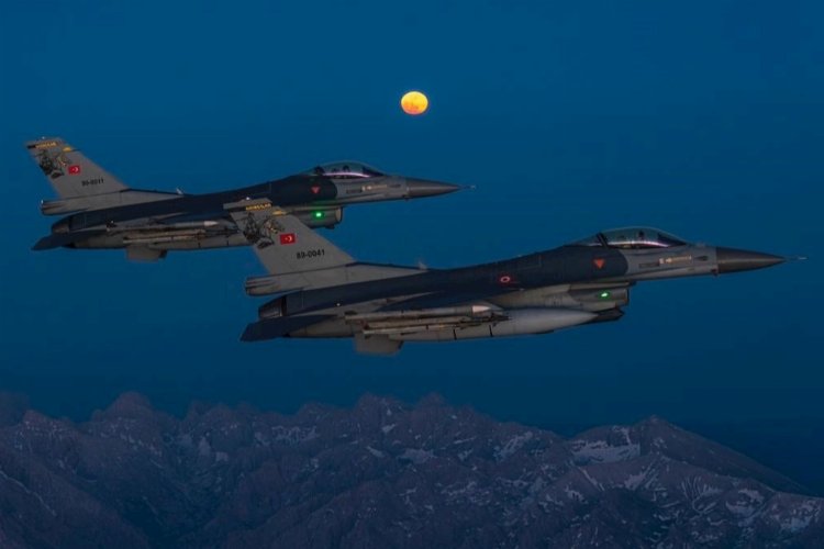 Irak'ın kuzeyine hava harekâtı -