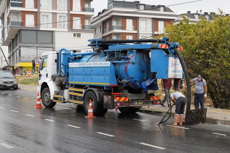 İstanbul Beylikdüzü olası taşkınlara karşı tedbirini aldı -
