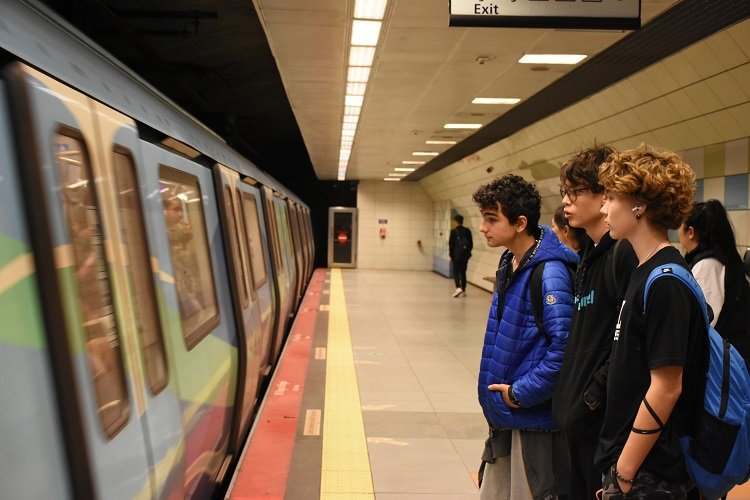 İstanbul'da 131 milyon öğrenci rayları kullandı -