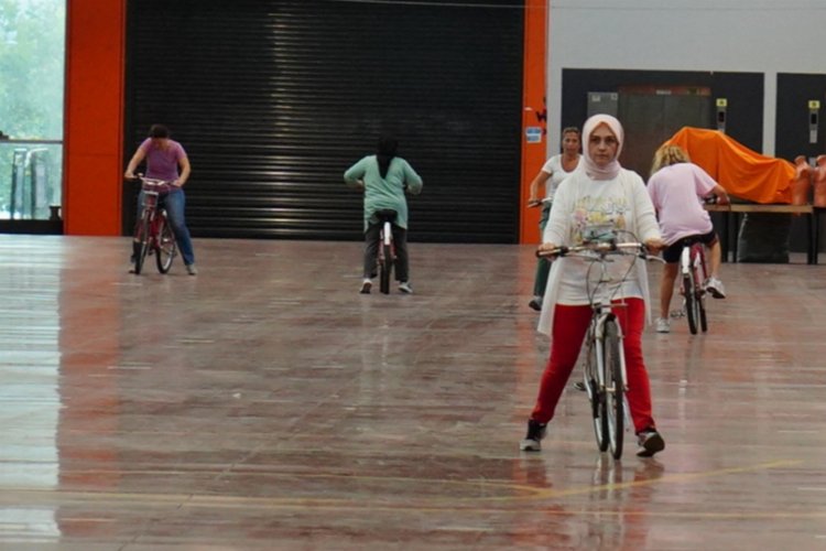 İstanbul'da kadınlara özel bisiklet eğitimi -