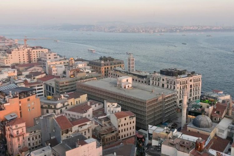 İstanbul'da yarım asırlık otoparkın yıkımıyla çehre değişecek -