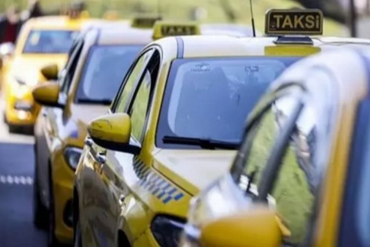 İstanbul'da zammı beğenmeyen taksicilerden tepkili karar... Taksiciler yüzde 100 zam istiyor -