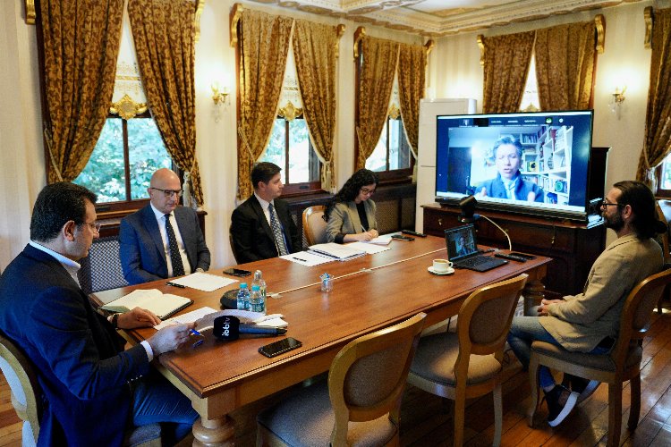 İstanbul'daki 'dayanışmacı belediyecilik'i dünyadaki mevkidaşlarına anlattı -