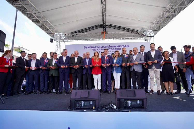 İstanbul Üsküdar'a Zafer Bayramı hediyesi -