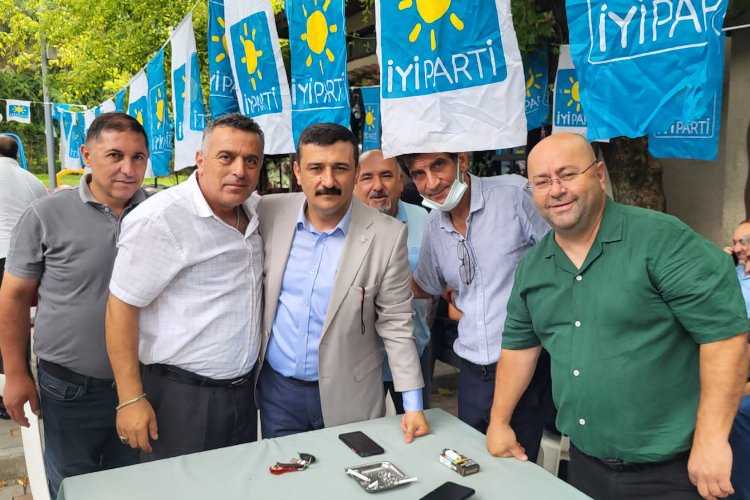 İYİ Parti Bursa'dan coşkulu kutlama -