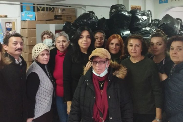 İYİ Parti İzmit’ten depremzedelere destek -