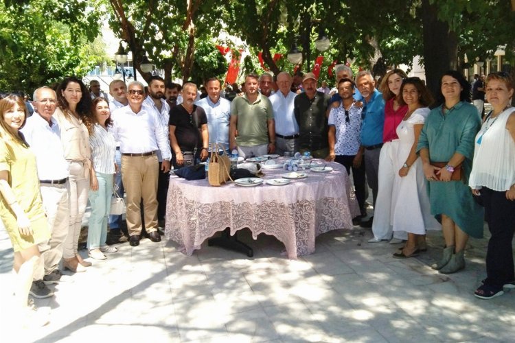 İYİ Parti Muğla Yörük geleneğiyle bayramlaştı -
