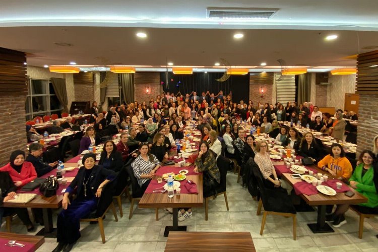 İYİ Parti son iftarda iktidar mesajı verdi -