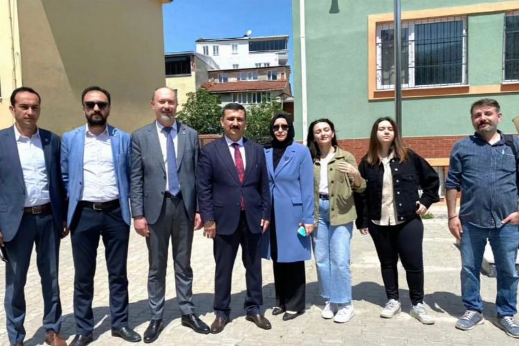 İYİ Partililer sandık ilgisini değerlendirdi -