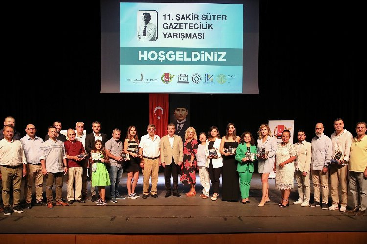 İzmir Bergama'da Şakir Süter Gazetecilik Yarışması'nda ödüller sahiplerini buldu -