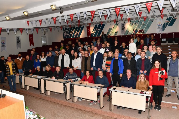 İzmir Çiğli’de arıcılar sertifikalandı -