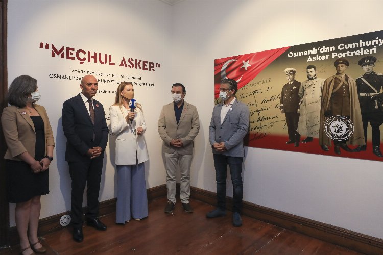 İzmir'de 'meçhul asker' sergisi -