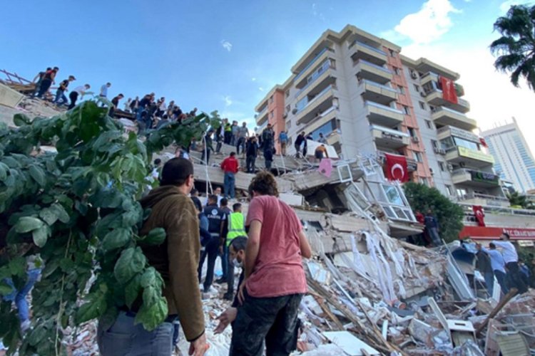 İzmir'deki depremzedelerden 'sosyal' çağrı... Sosyal konut olanaklarının bize de sunulmasını beklerdik -