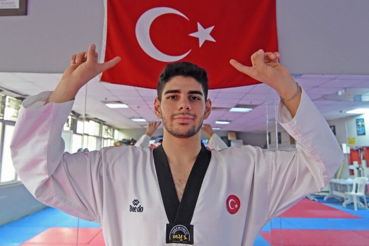 İzmir'in Efe'si Balkan şampiyonu oldu -