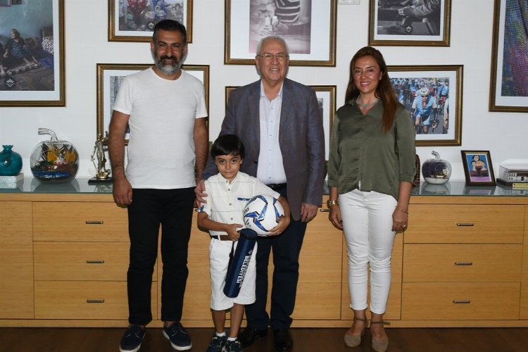İzmir Karabağlar'da kendi küçük, projesi büyük! -