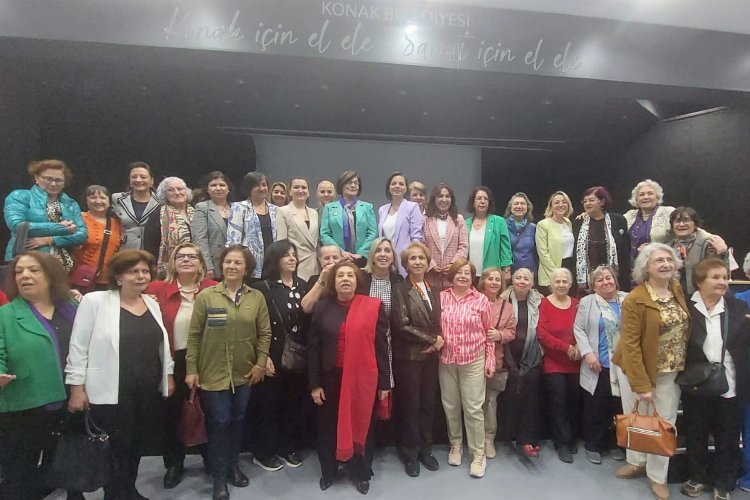 İzmirli kadınlardan sandığa davet -