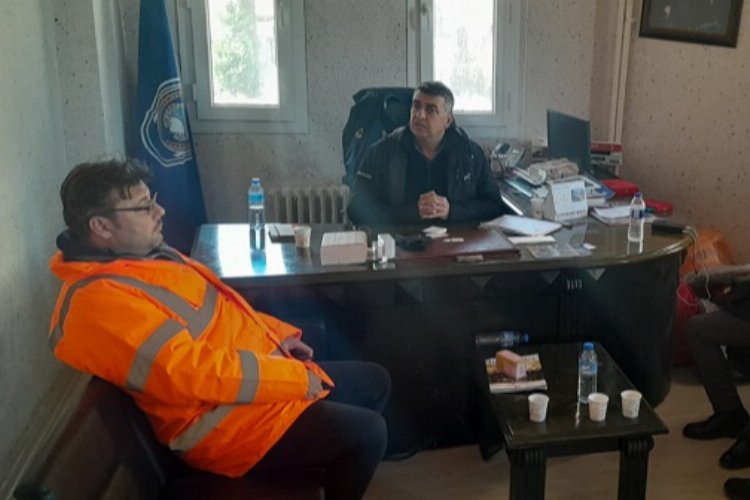 İzmit Belediyesi'nden Hatay Defne'ye çıkarma -