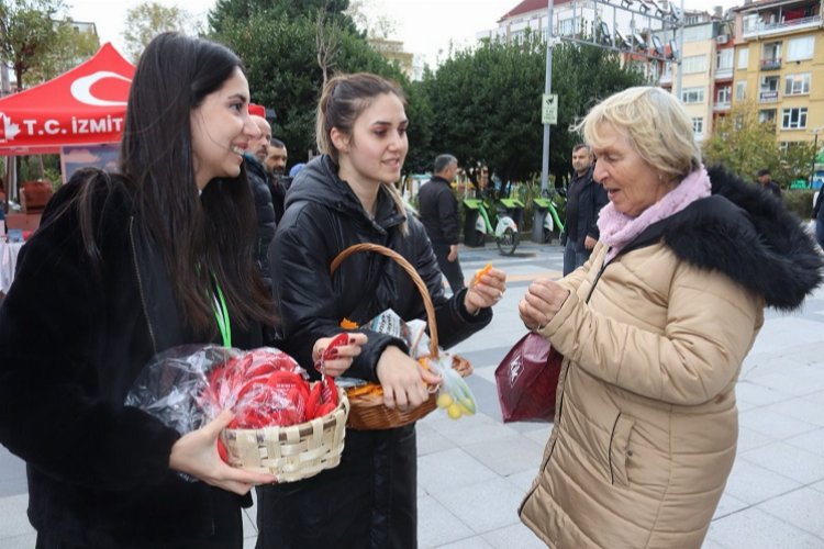 İzmit Belediyesi'nden kadına yönelik şiddet farkındalığı -