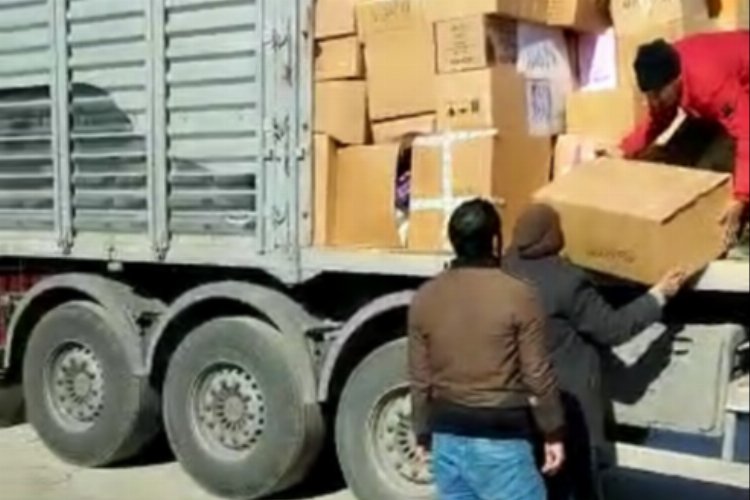 İzmit Belediyesi yardım tırı Hassa’da -