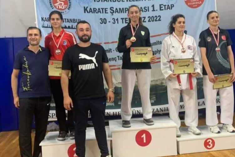 İzmit Belediyesporlu Melike gümüşü kaptı -