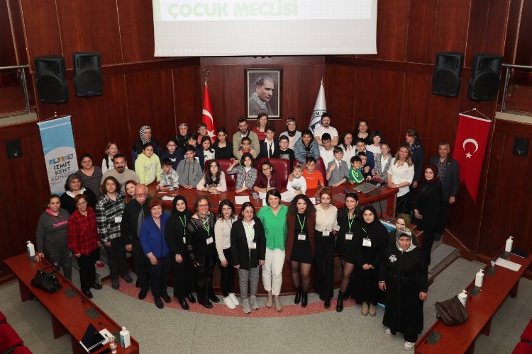 İzmit Çocuk Meclisi'nde ilk genel kurul heyecanı -