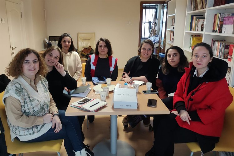 İzmit, depremin yaralarını sarıyor -