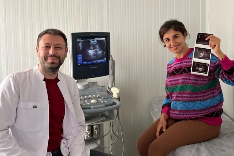 İzmit'in afet bölgesinde kurduğu Kadın Doğum Polikliniği hasta kabulüne başladı -