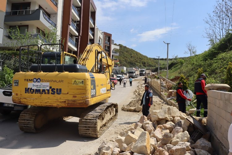İzmit'in kaçak yapılarla mücadelesi sürüyor -