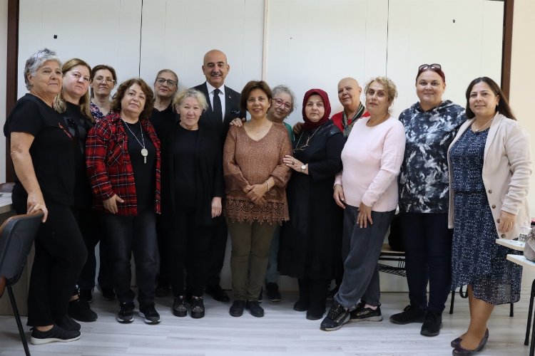 İzmit Kent Konseyi kadınlarından 'Mutlu' seminer -
