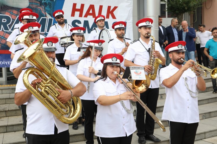 İzmit Kent Orkestrası bayram neşesini zirveye taşıdı -