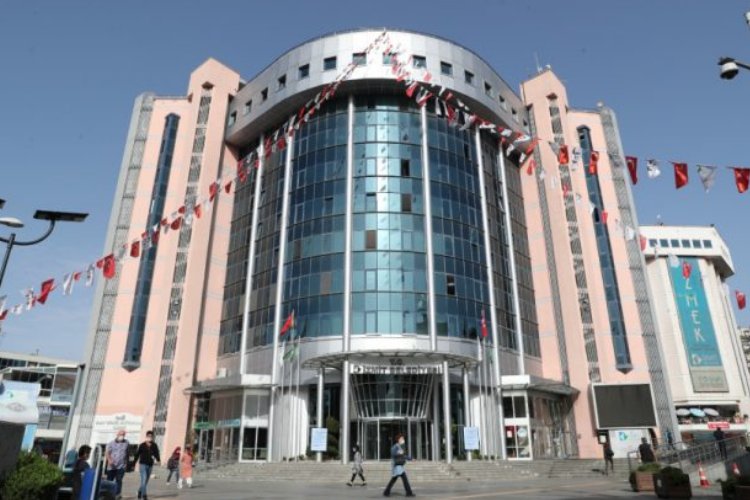 İzmit'te EYT tazminatlarının tamamı ödendi -