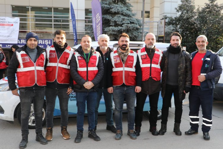 İzmit'ten deprem bölgesine takviye ekip! -