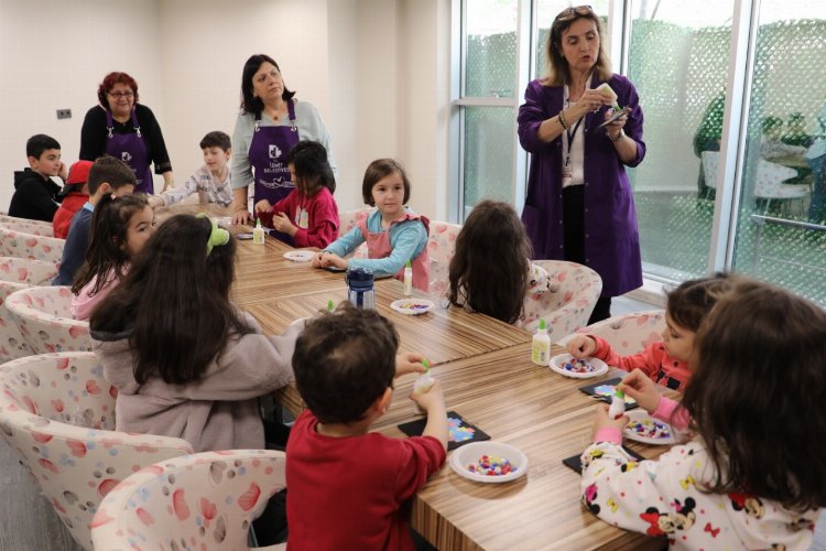 İzmitli çocuklar ara tatilde Çocuk Atölyeleri'nde -