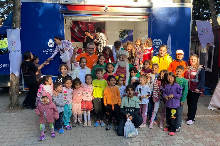 İzmitliler Hatay'da depremzedelerin yaralarını sarmaya devam ediyor -