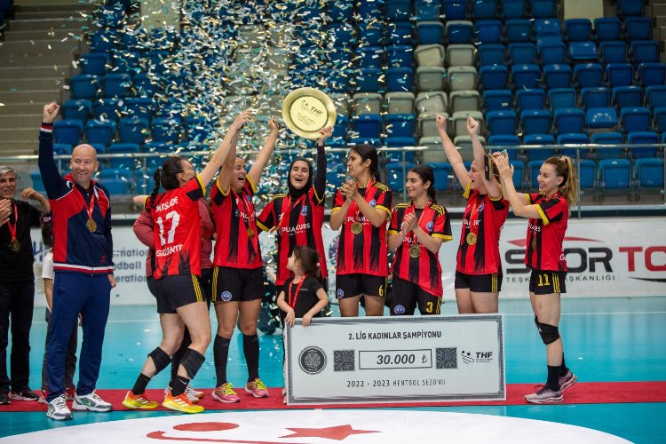 Kadınlar 2. Lig'de Nurdağı HEM şampiyon oldu -