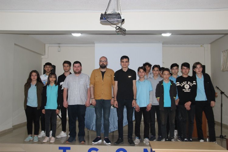 Kahramanmaraş’ta gazeteciler öğrencilerle tecrübelerini paylaştı -