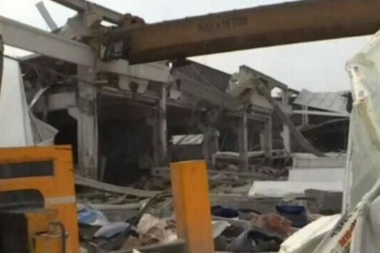 Kahramanmaraş'ta metal fabrikası çöktü... Yaralılar var -