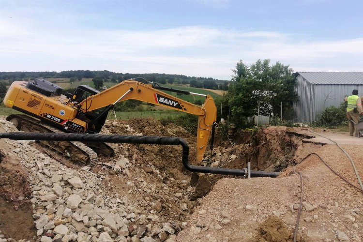 Kandıra Beyce Mahallesi’nde menfez yapılıyor -
