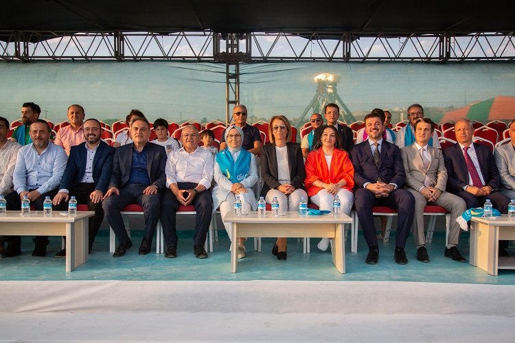 Kapadokya Balon Festivali'ne Büyükkılıç ailesi sürprizi -