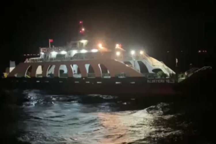 Kapıdağ Yarımadası'nda sürüklenen feribot kurtarıldı -